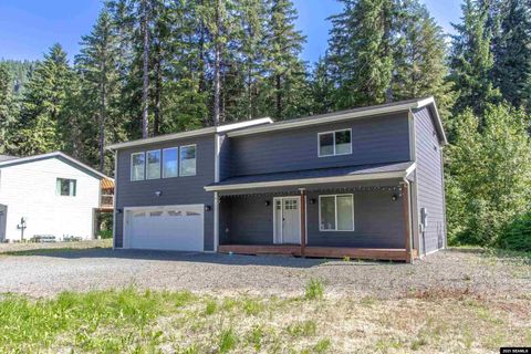 Photo of 8809 Sasha Avenue, Juneau, AK 99801 (MLS # 26052)