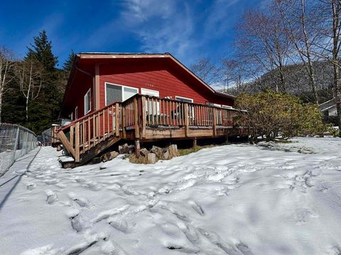 Photo of 3304 Ohana Court, Ketchikan, AK 99901 (MLS # 260186)