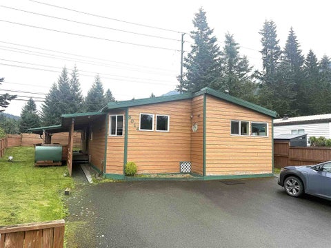Photo of 6014 Gull Way, Juneau, AK 99801 (MLS # 260635)
