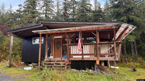 Photo of 725 D Mitkof Hwy, Petersburg, AK 99833 (MLS # 25992)