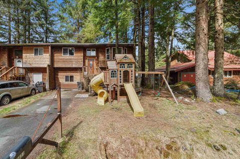 Photo of 8431 Steep Place, Juneau, AK 99801 (MLS # 260363)