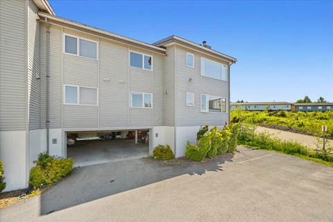 Photo of 1008 Hooter Lane #C4, Juneau, AK 99801 (MLS # 260260)