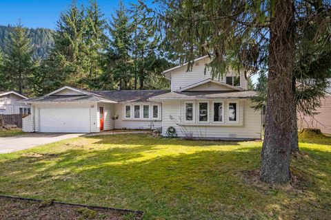 Photo of 8608 Marilyn Avenue, Juneau, AK 99801 (MLS # 260171)