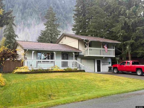 Photo of 4356 Manor Avenue, Juneau, AK 99801 (MLS # 25923)