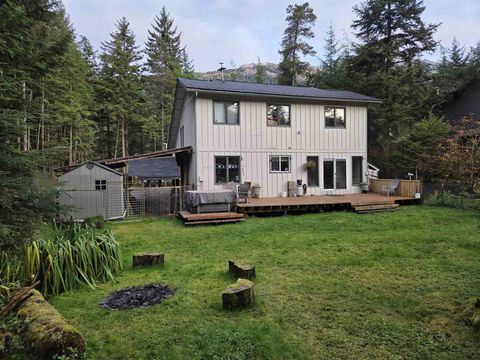 Photo of 6907 Sunny Drive, Juneau, AK 99801 (MLS # 260051)