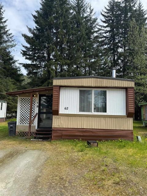 Photo of 2895 Mendenhall Loop Road #62 Kodzoff Mobile H, Juneau, AK 99801 (MLS # 260463)