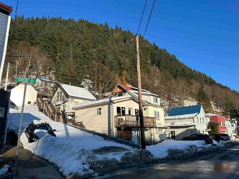 Photo of 411 Third Street #235 Gold Street, Juneau, AK 99801 (MLS # 260215)