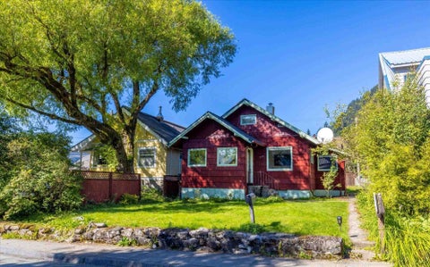 Photo of 530 W Tenth Street, Juneau, AK 99801 (MLS # 260709)