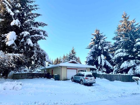 Photo of 2211 Muir Street, Juneau, AK 99801 (MLS # 260124)