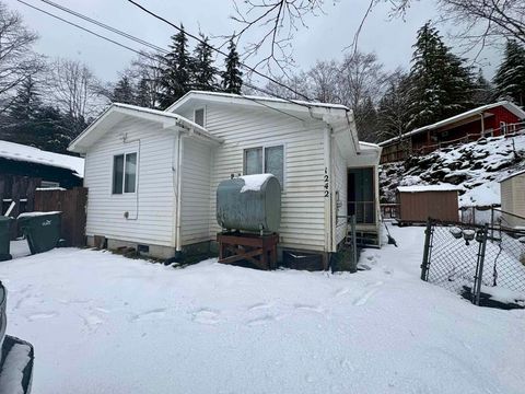 Photo of 1242 Ketchikan Lakes Road, Ketchikan, AK 99901 (MLS # 260179)