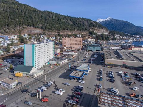 Photo of 2415 Hemlock Street, Ketchikan, AK 99901 (MLS # 260164)