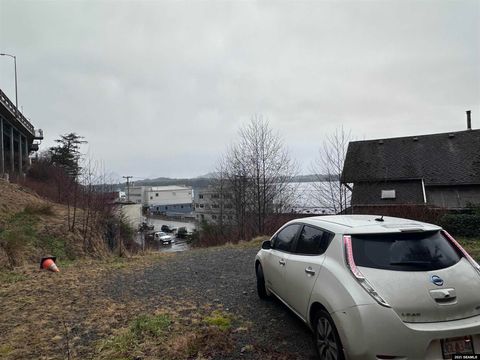 Photo of 118 Elliot Street, Ketchikan, AK 99901 (MLS # 25029)