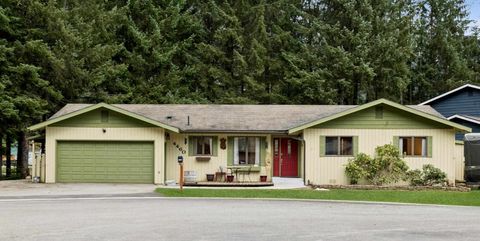 Photo of 4460 Eyelet Court, Juneau, AK 99801 (MLS # 260339)