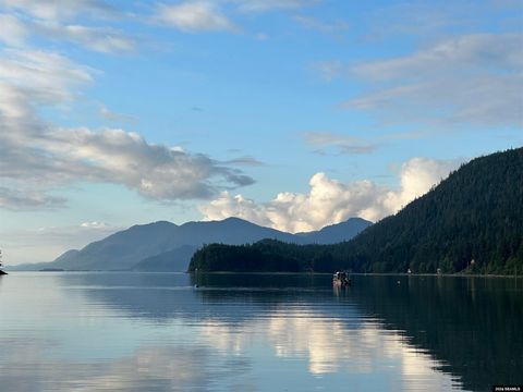 Photo of 17860 Chilkat Road, Juneau, AK 99801 (MLS # 24707)