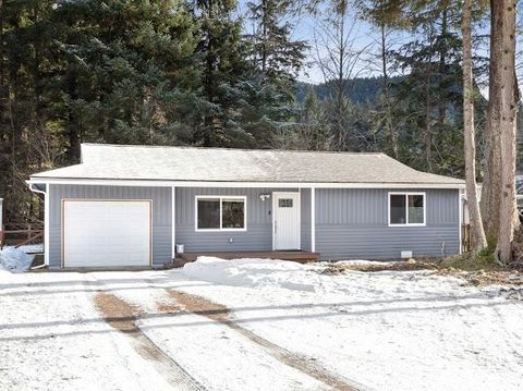 Photo of 2890 Linda Avenue, Juneau, AK 99801 (MLS # 260096)