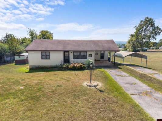 209 E SANFORD ST, GASSVILLE, AR 72635 - Image 623f22a8eeefe15de3ed75ffec21a7b0/645059427