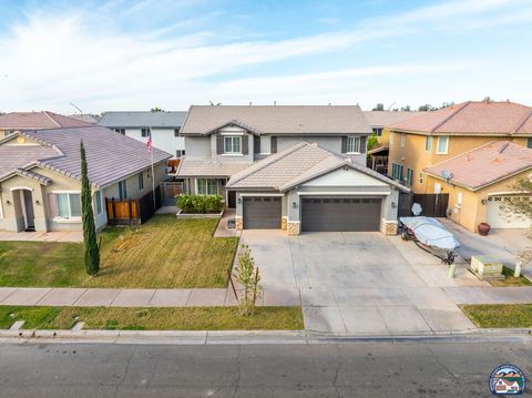 Photo of 226 Quail Run Dr, El Centro, CA 92243 (MLS # 26658329IC)