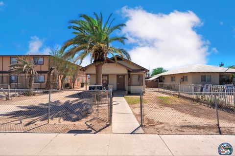 Photo of 922 E 3rd St, Calexico, CA 92231 (MLS # 26767421IC)