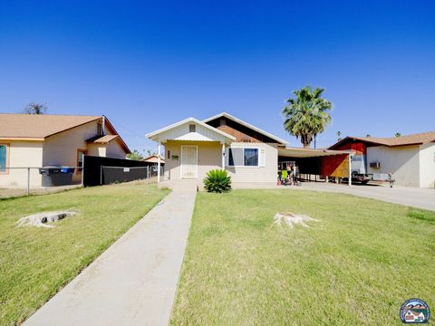 Photo of 561 Orange Ave, Holtville, CA 92250 (MLS # 26828369IC)