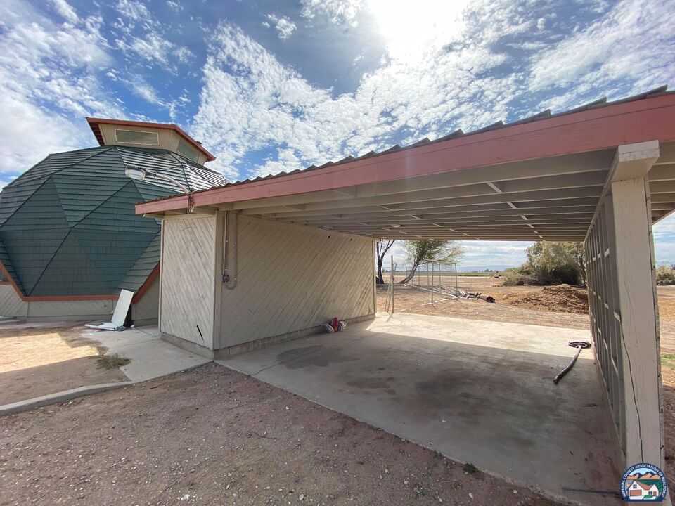 1403 Orchard Rd - Photo 3