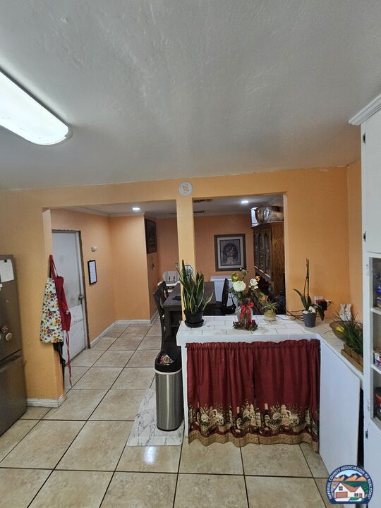 1735 El Centro - Photo 4