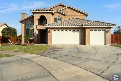 Photo of 2600 Wensley Ave, El Centro, CA 92243 (MLS # 26641057IC)