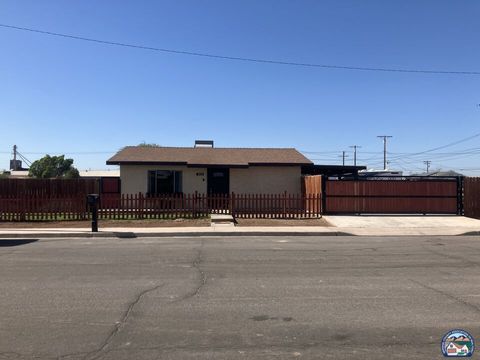 Photo of 312 E 5th St, Imperial, CA 92251 (MLS # 26828405IC)