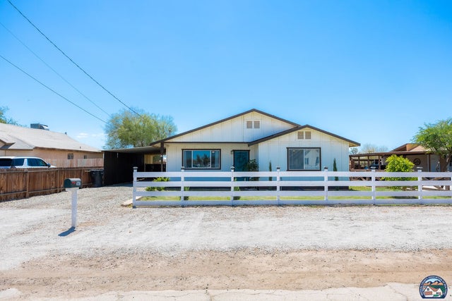 567   Lee Rd