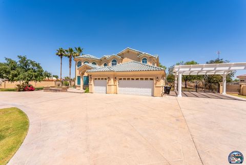 Photo of 1849 Lotus Ave, El Centro, CA 92243 (MLS # 26642089IC)