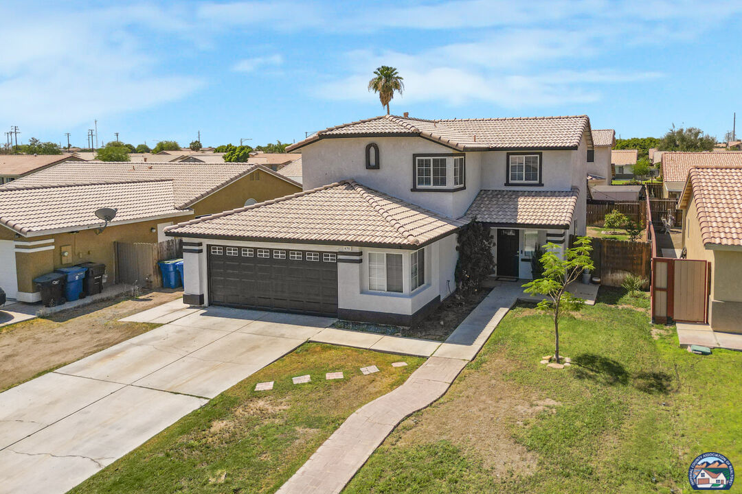 Photo 1 of 33 — 670 Sequoia St, Imperial, CA 92251