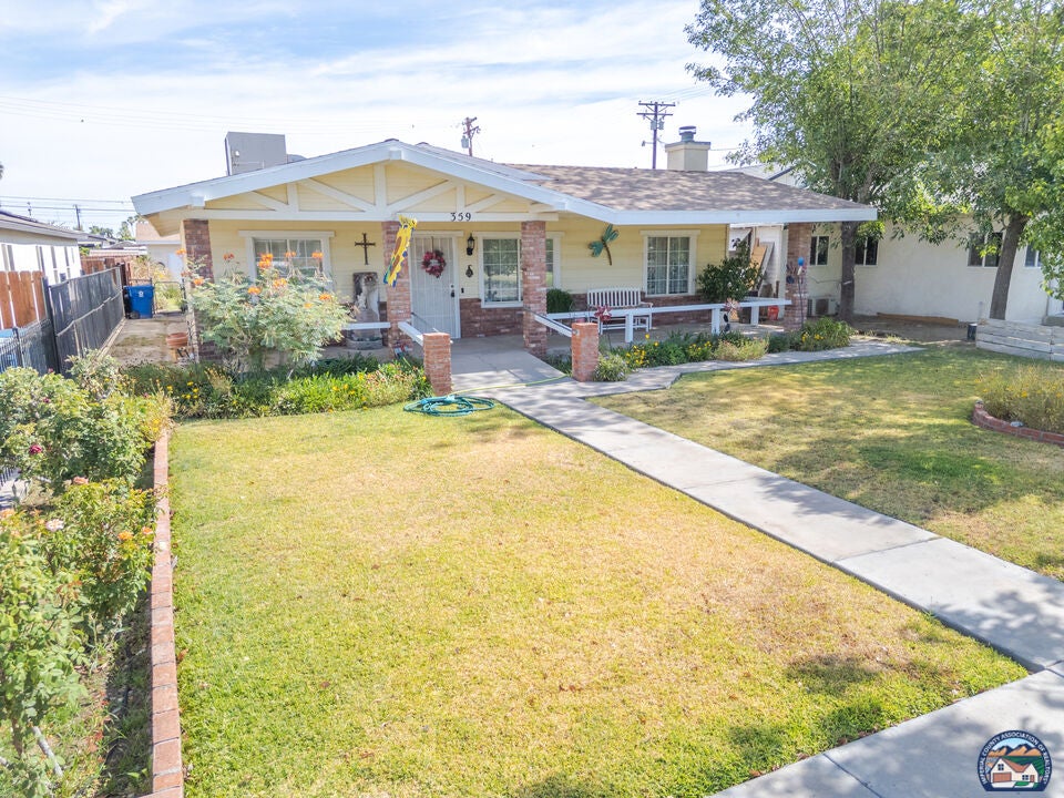 359   J St - Photo 2