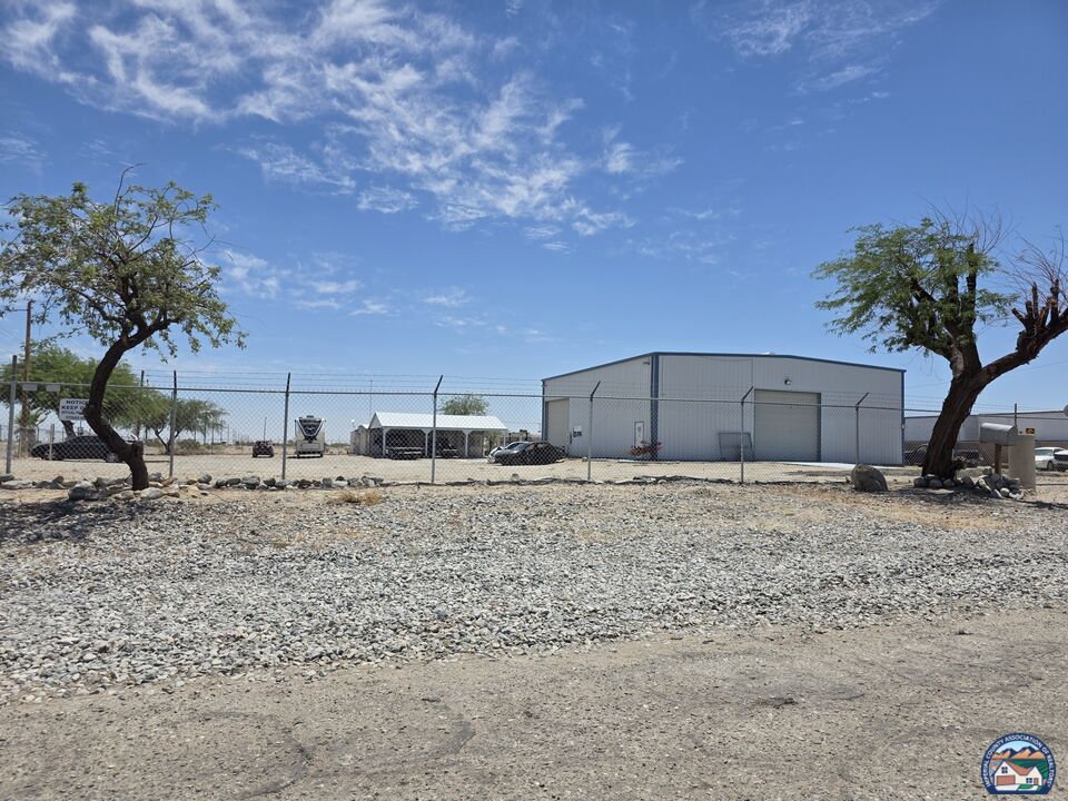 2294 Cleveland Ave, Thermal, CA 92274