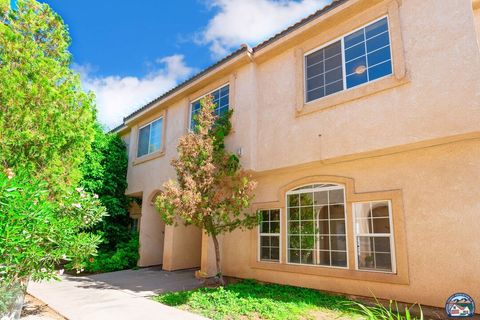 Photo of 1140 Rosas St #5, Calexico, CA 92231 (MLS # 26829451IC)