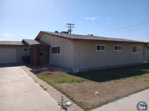 Photo of 408 W Barioni Blvd, Imperial, CA 92251 (MLS # 26860251IC)
