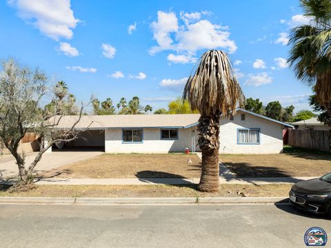 Photo of 964 Orange Ave, Holtville, CA 92250 (MLS # 26670443IC)