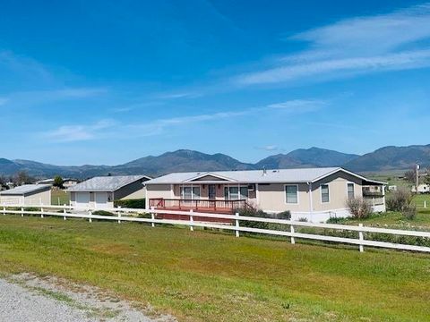 631 Holcomb Rd, Montague, CA 96064 - MLS#: 20240509