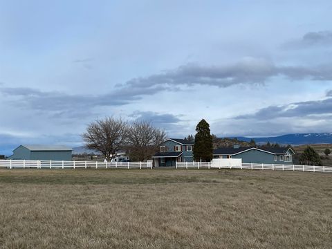 400 Holcomb Rd, Montague, CA 96064 - MLS#: 20240119