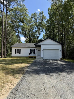 105 CIRCLE LN, COLONIAL BEACH, VA 22443 - Image 77819ae75c836060a3a5400a47846aa6/3147981489
