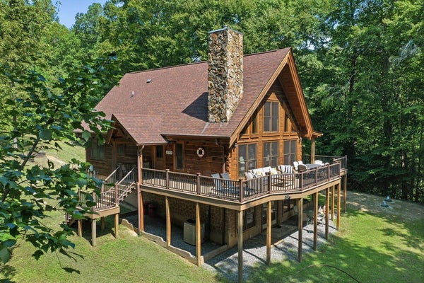 32 SHORELINE DR, WARSAW, VA 22572 - Image a018dc28bfc4ea70a3395f5ca7ce288d/2798207817