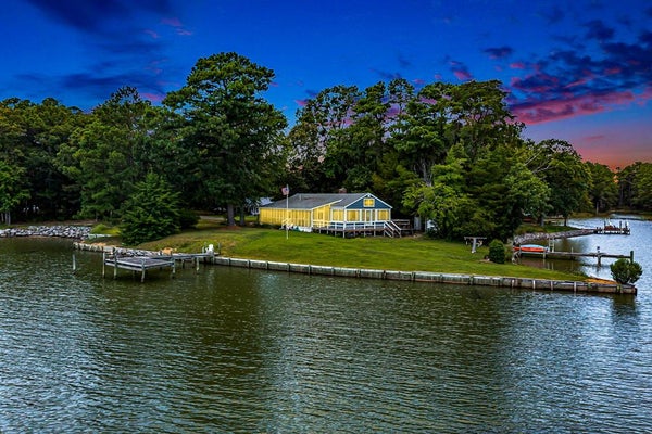105 WASHINGTON CIR, KINSALE, VA 22488 - Image bf33410b14038cf9dbc227f2feb669ee/138691663