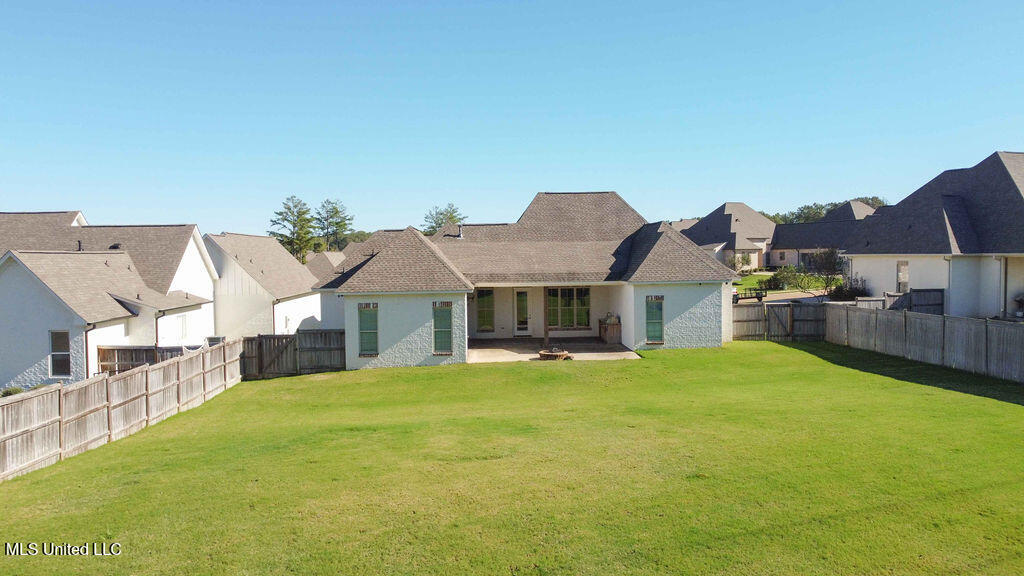 133 Camden Lake Circle, Madison, Mississippi image 2