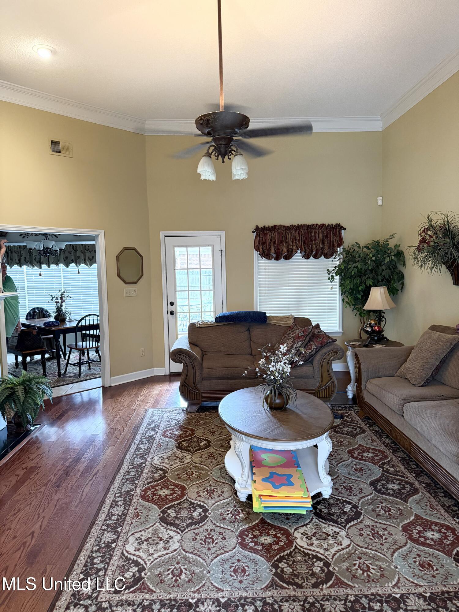 1020 Worthington Drive, Southaven, Mississippi image 5