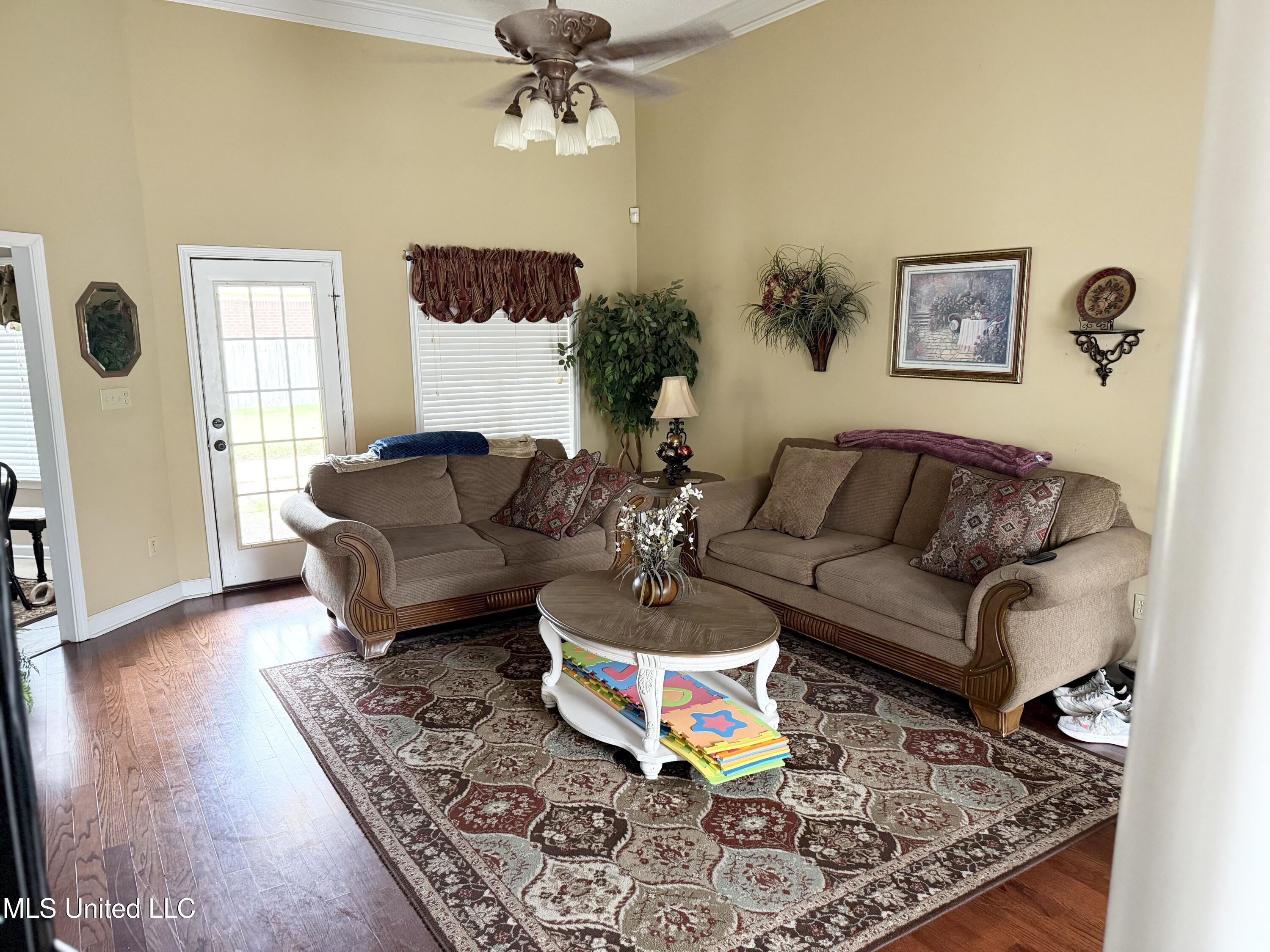 1020 Worthington Drive, Southaven, Mississippi image 6