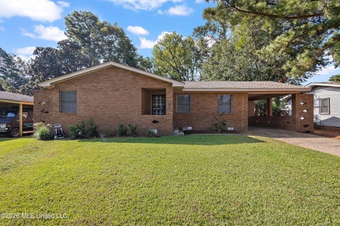 Homes For Sale - 941 Berwood Drive<br/> Jackson, MS 39206