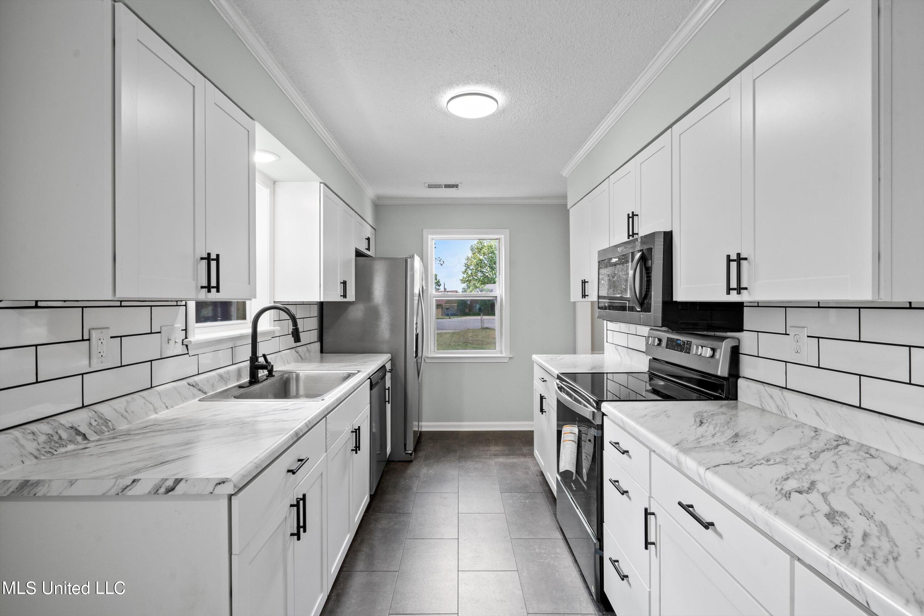 7188 Larkfield Cove, Olive Branch, Mississippi image 11