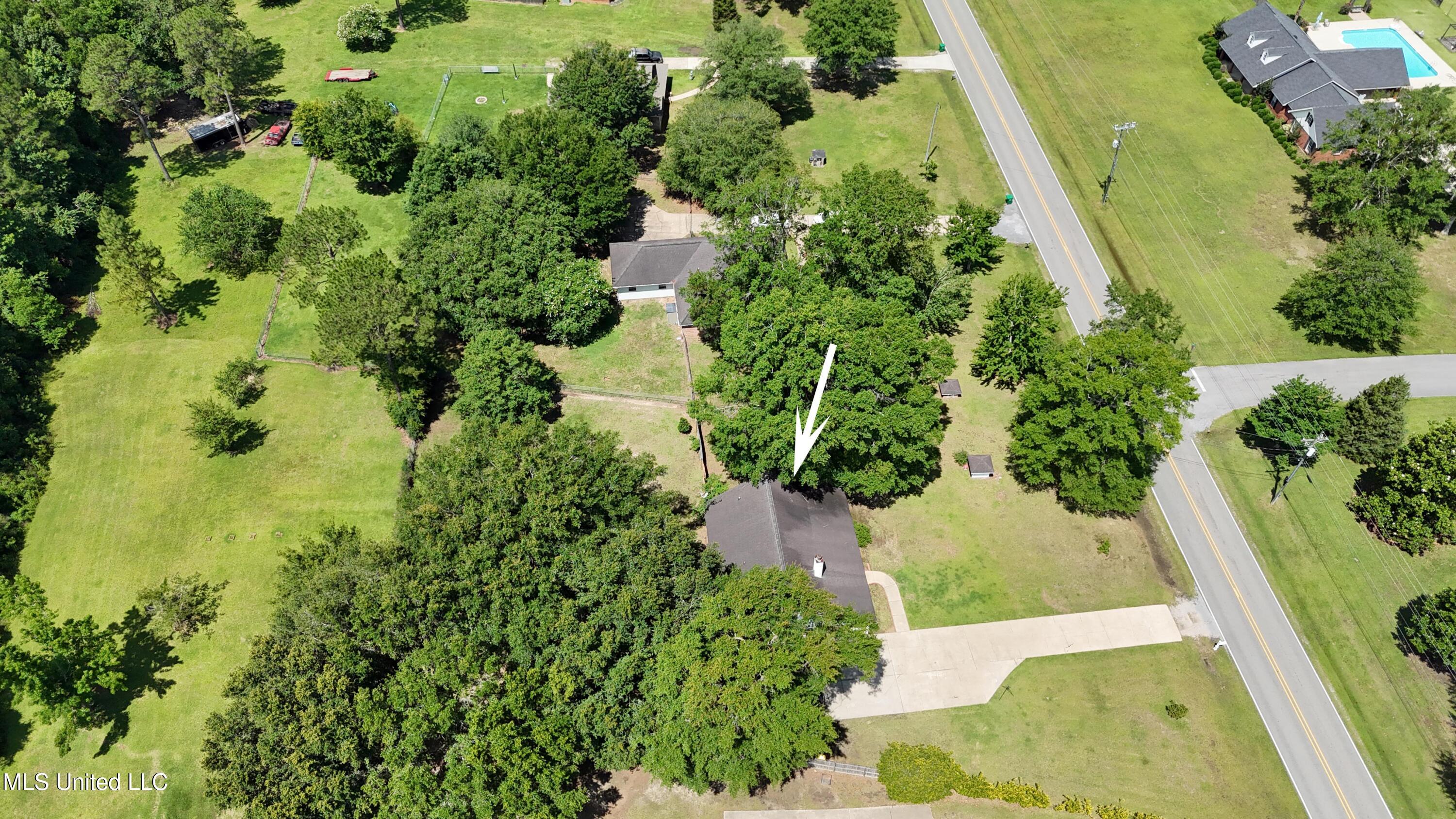 6814 Tanner Williams Road, Lucedale, Mississippi image 3