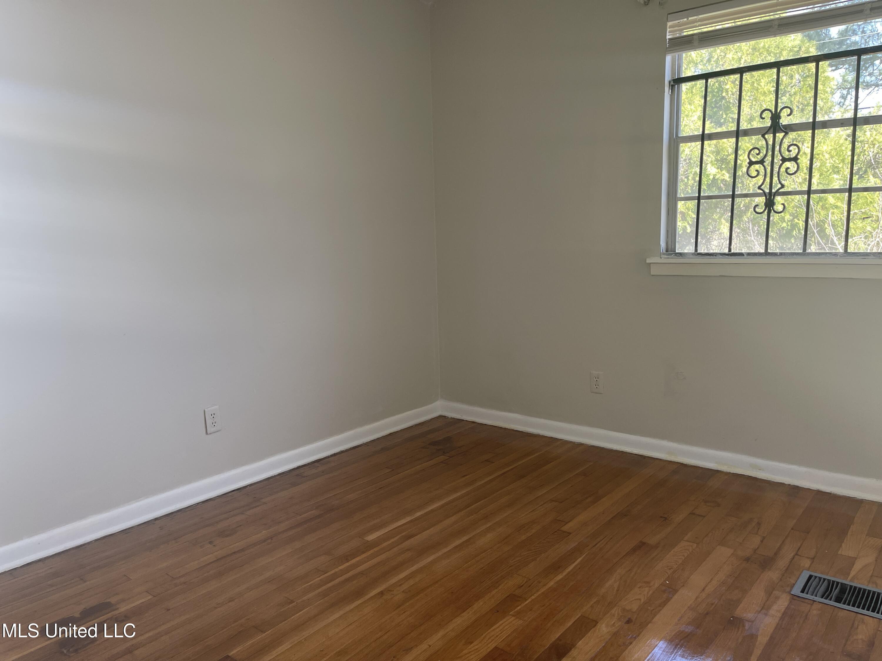 2810 Newport Street, Jackson, Mississippi image 3