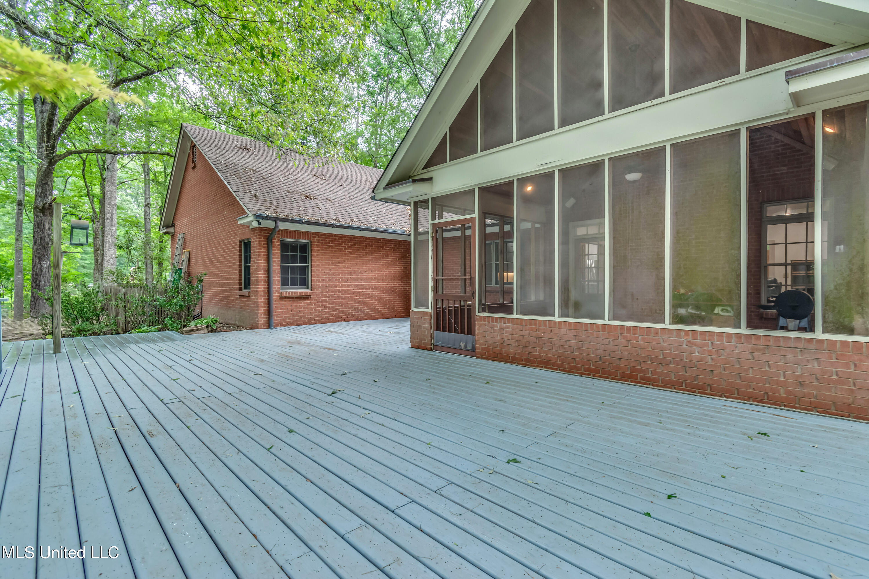 723 S Springlake Circle, Terry, Mississippi image 49