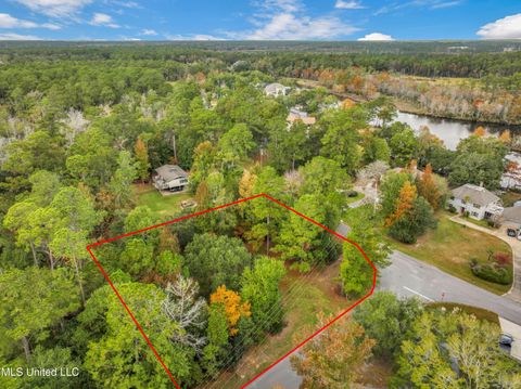 Vacant Land For Sale - 8372 Maunalani Place<br/> Diamondhead, MS 39525