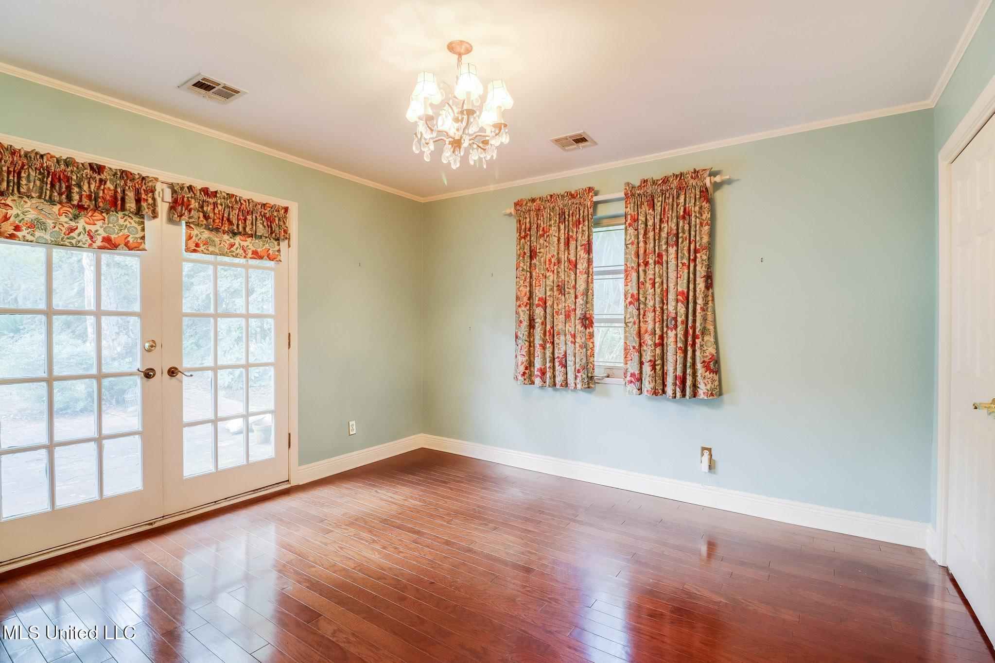 435 Forrest Avenue, Biloxi, Mississippi image 12